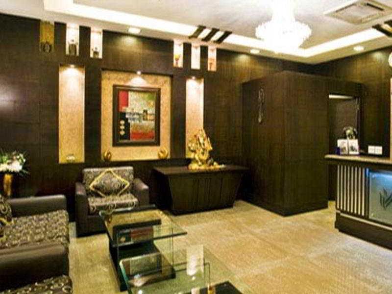 Hotel Bluestone Nehru Place By The Cosy Hotels New Delhi Exterior photo