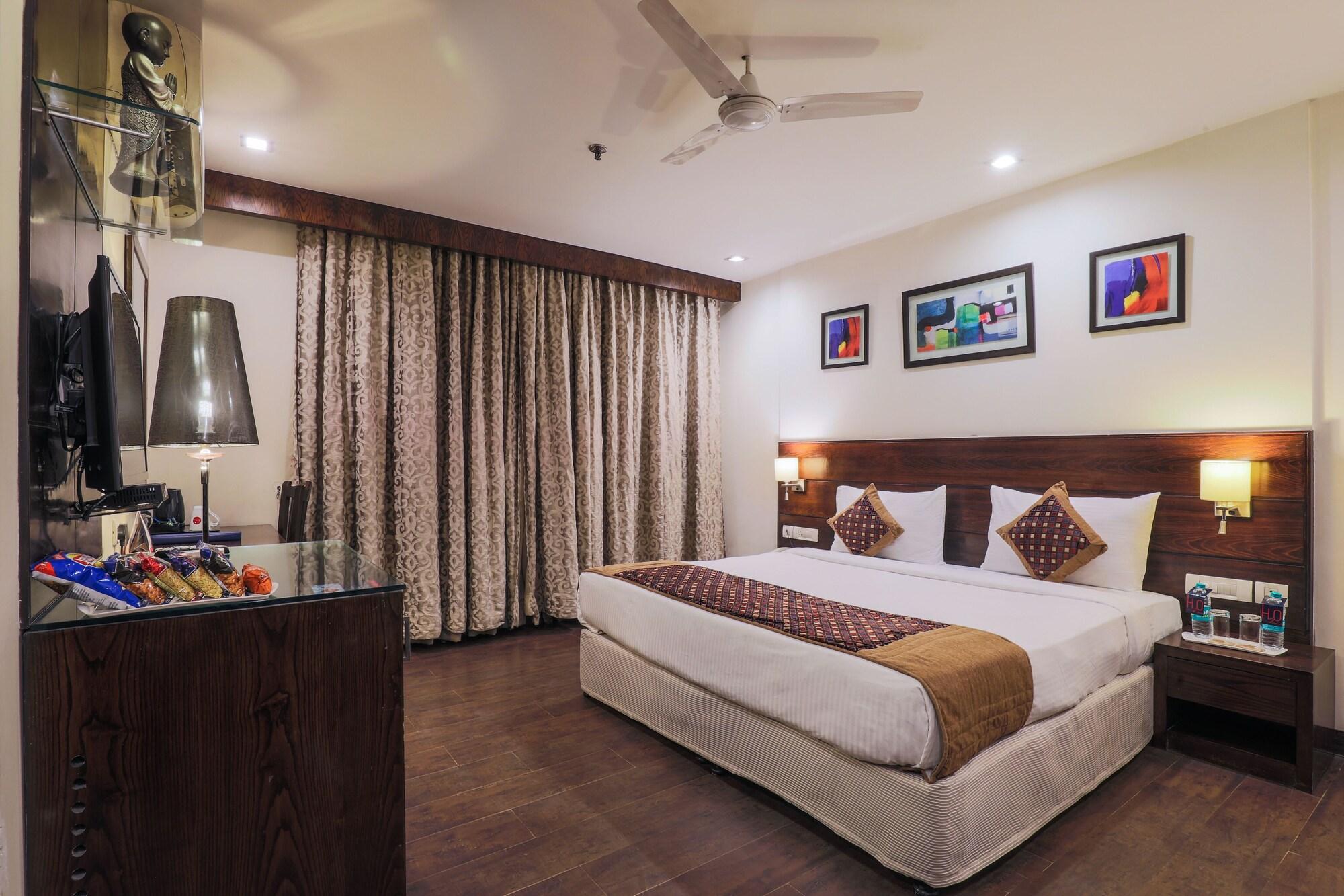 Hotel Bluestone Nehru Place By The Cosy Hotels New Delhi Exterior photo