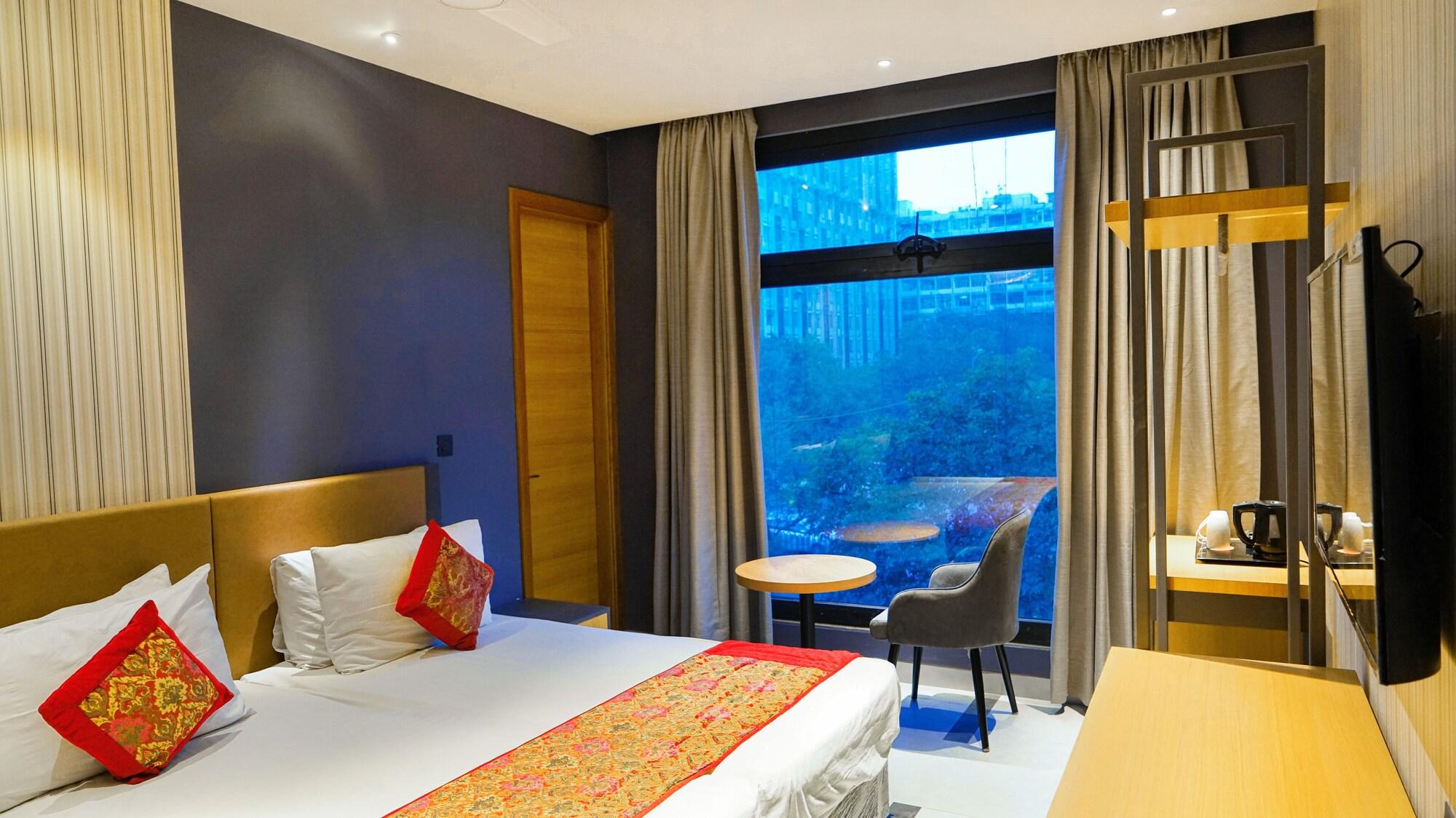 Hotel Bluestone Nehru Place By The Cosy Hotels New Delhi Exterior photo