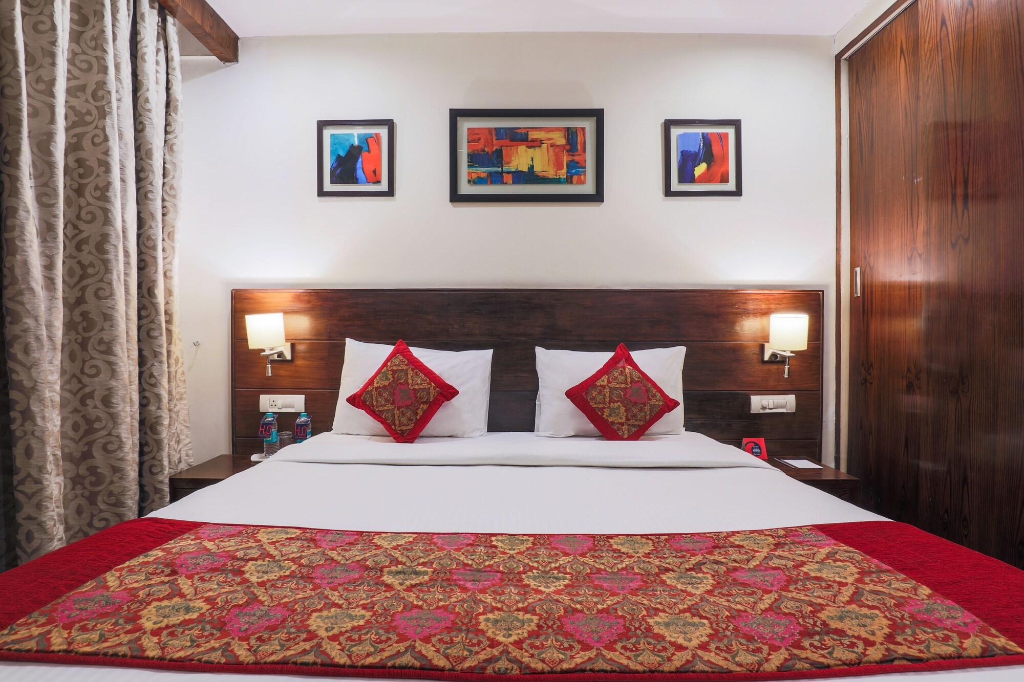 Hotel Bluestone Nehru Place By The Cosy Hotels New Delhi Exterior photo